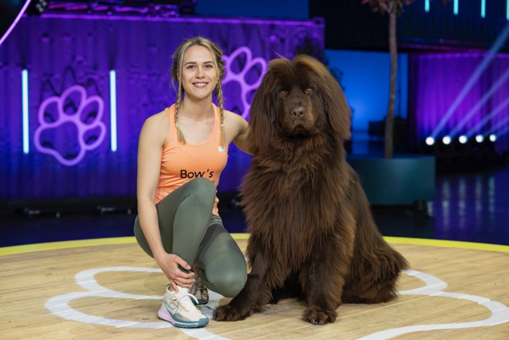 Sarah Bahner und ihr Hund Bow – Alltag im Drei-Länder-Camp